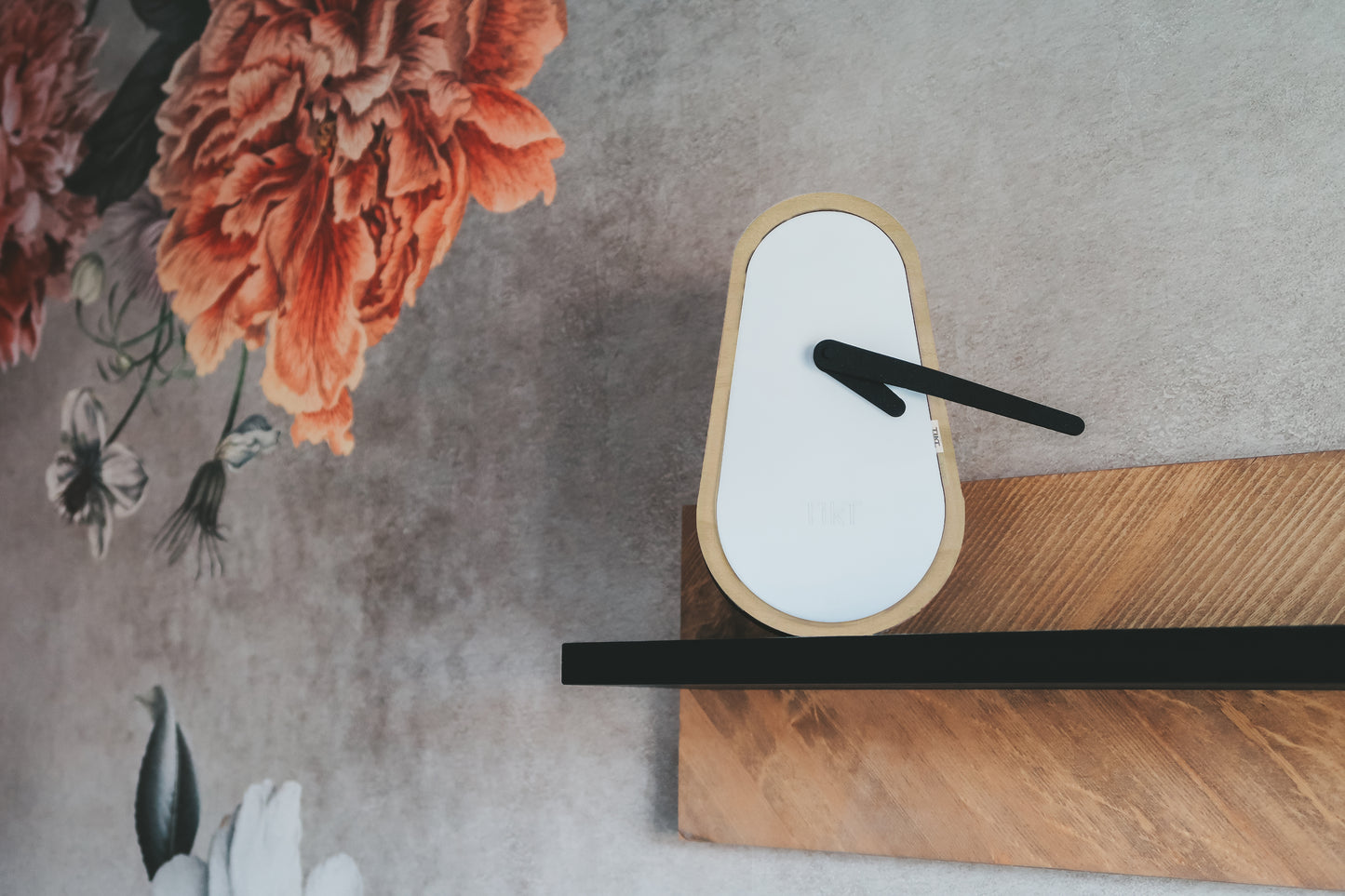 Flamt TiKT Table Clock - Wood White